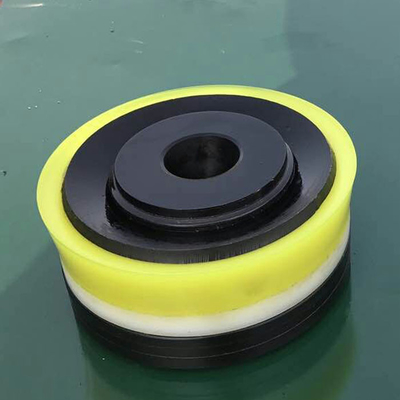 Piston en caoutchouc d'uréthane